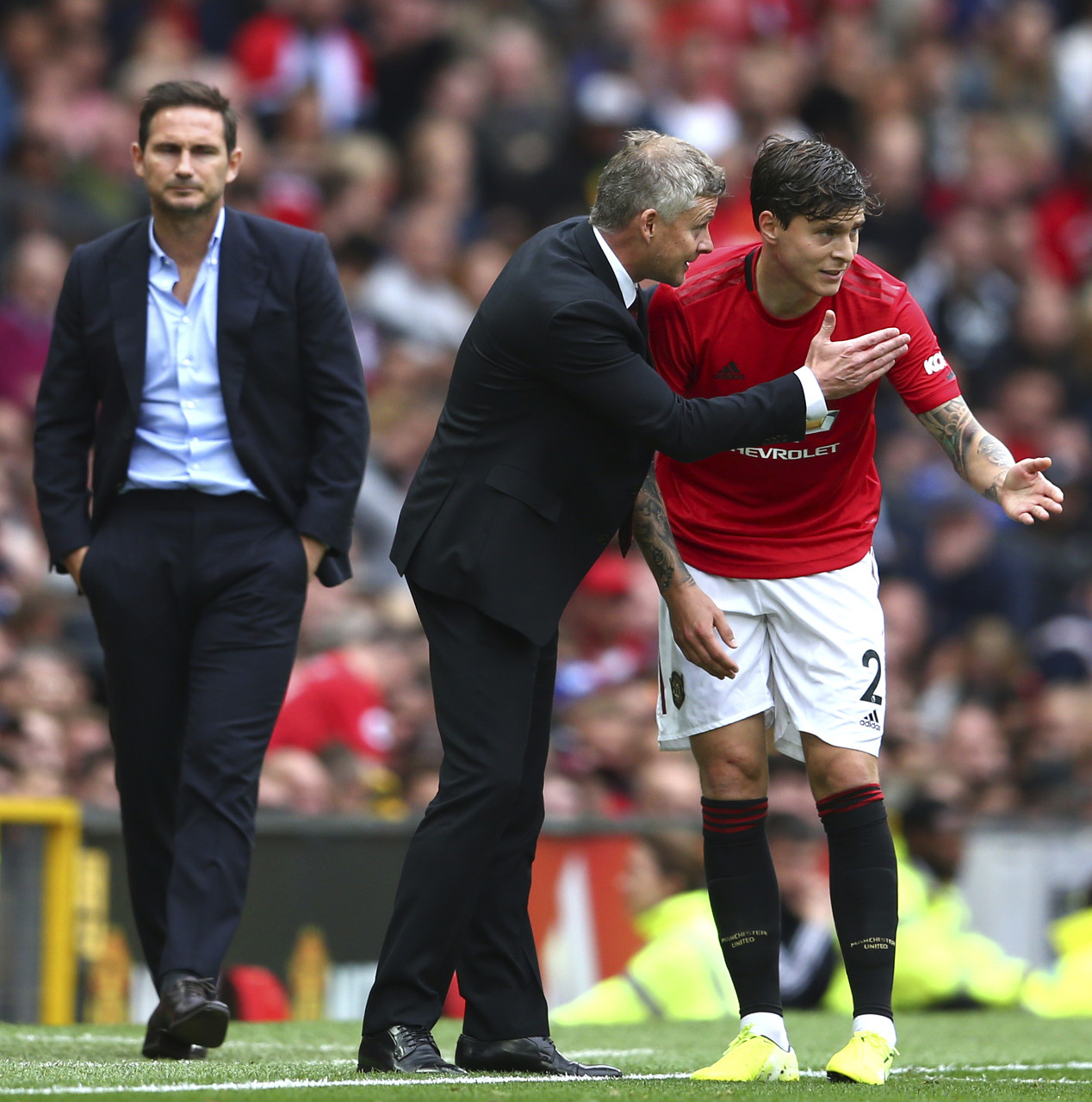 小岛和哉因急性腰痛遭登录抹消 罗德先发轮值拉警报｜日职